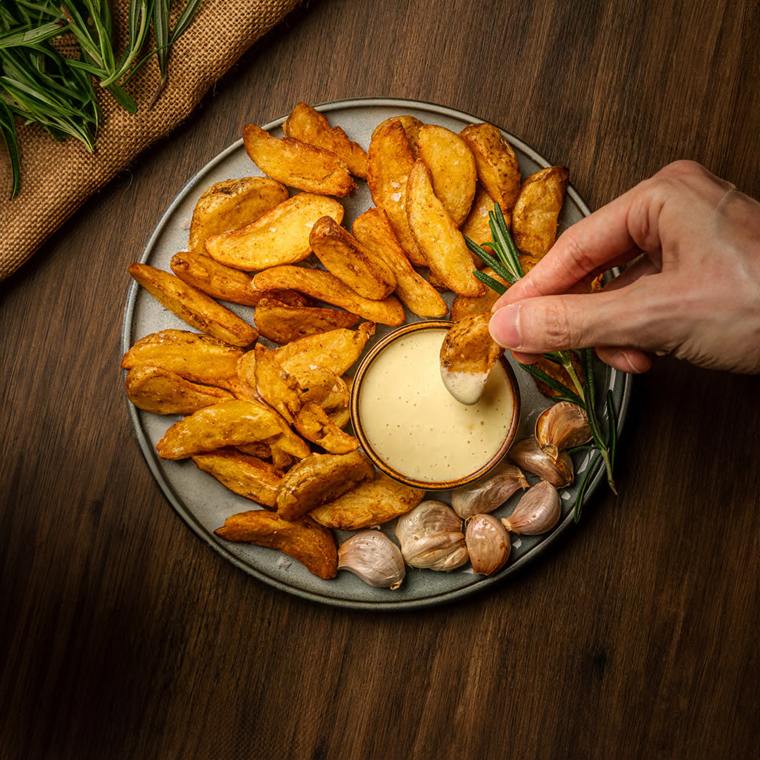 Potato Wedges with Smoky Aioli Garlic Dip