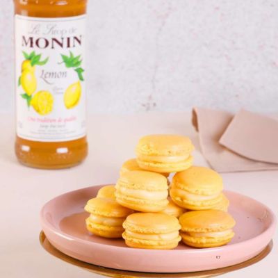 Lemon Macarons